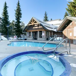Glaciers Reach By Allseason Vacation Kanada