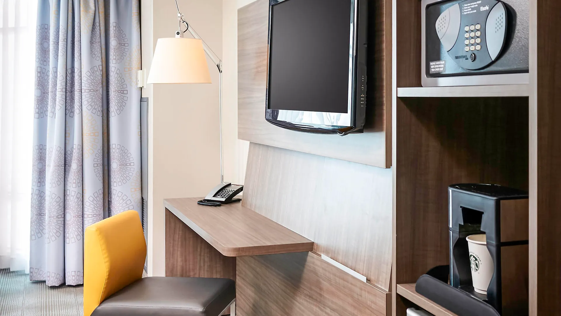 Novotel Toronto North York 3*,  Canada