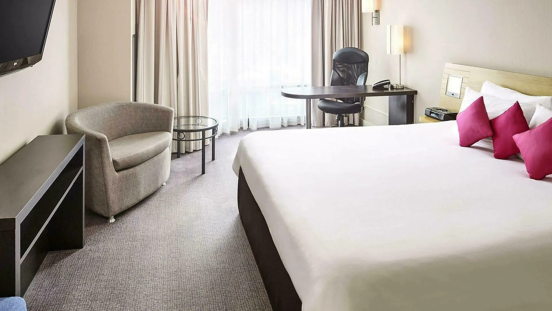 Novotel Toronto North York Hotel